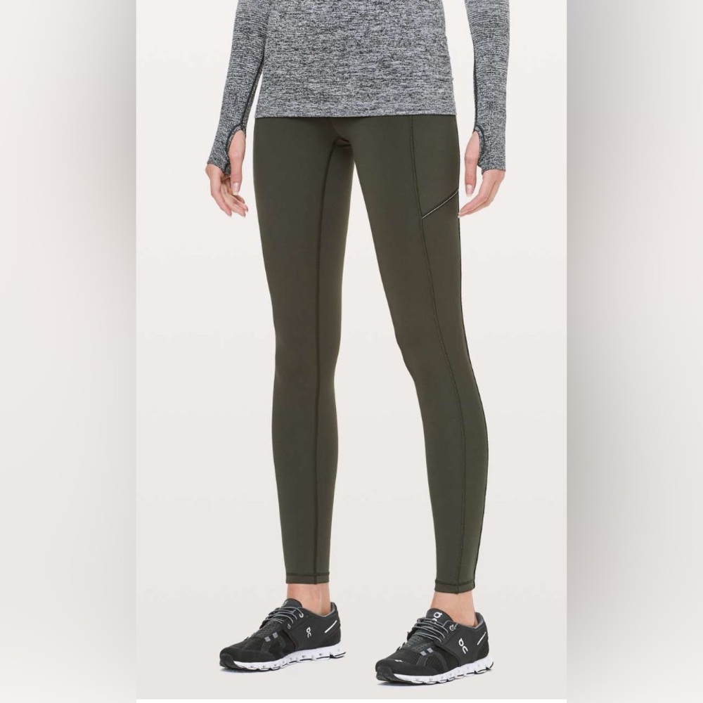 Lululemon Speed Up Tight *Full-On Luxtreme 28"
Dark Olive EUC$108 retail - Picture 4 of 4